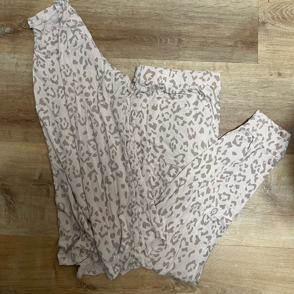 Kyte Blush Leopard Women long sleeve pajamas